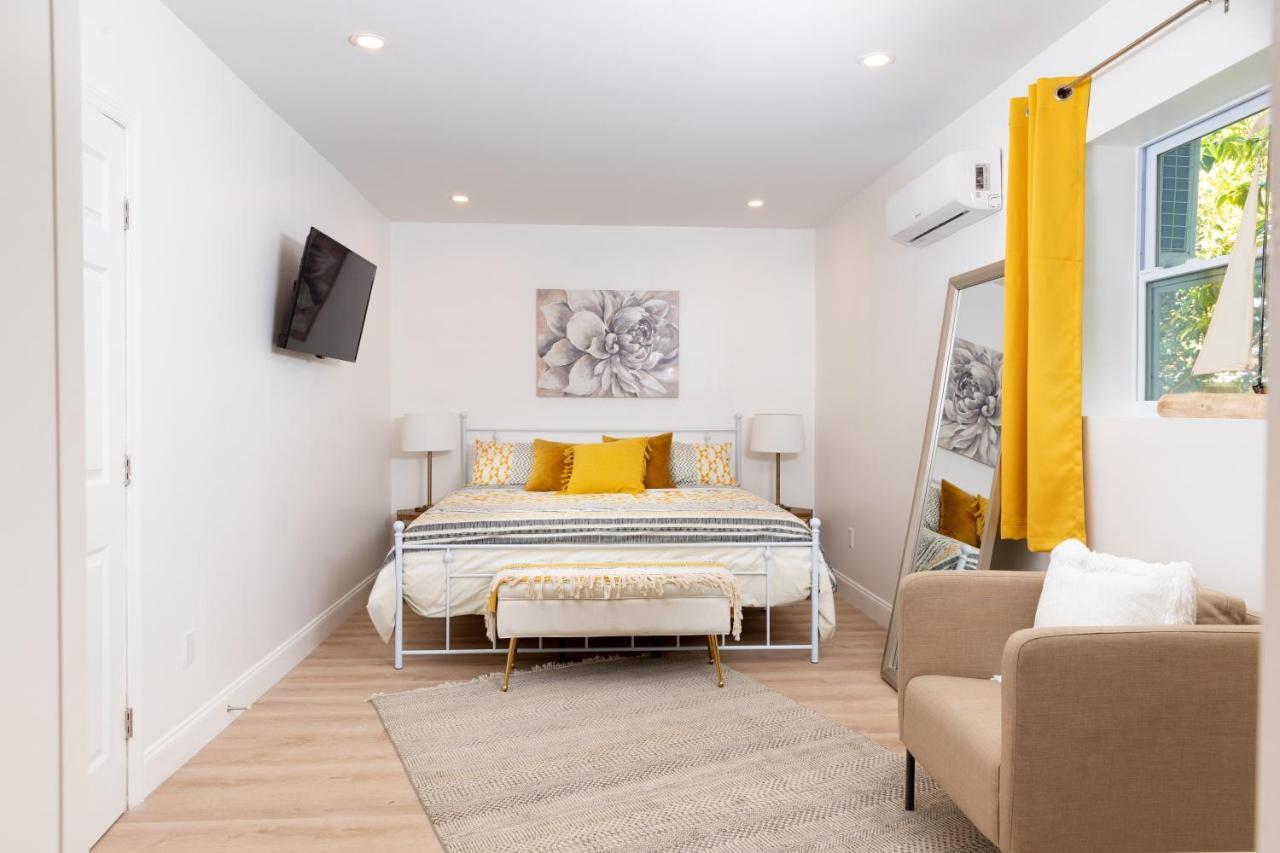 Beautiful Casita With King Bed And Private Patio Close To Calle 8, Mia Airport, Coral Gables Miami Extérieur photo