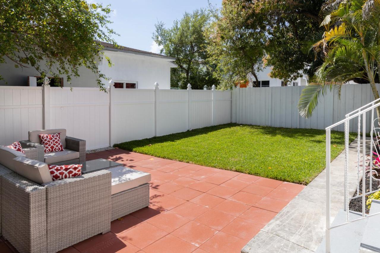 Beautiful Casita With King Bed And Private Patio Close To Calle 8, Mia Airport, Coral Gables Miami Extérieur photo