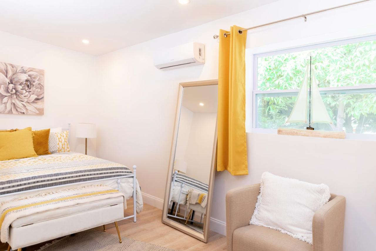 Beautiful Casita With King Bed And Private Patio Close To Calle 8, Mia Airport, Coral Gables Miami Extérieur photo